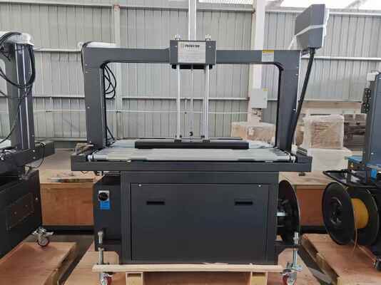 Ποιότητα  Semi-Automatic 1200mm Carton Box Strapping Machine with One Year Warranty for Efficient Packing Εργοστάσιο