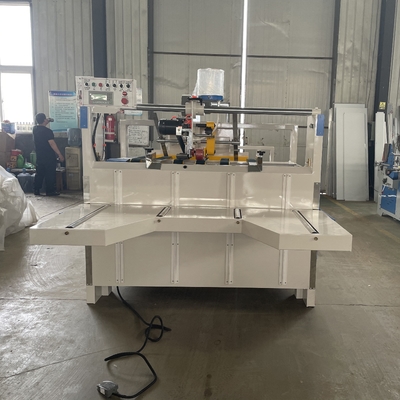 220V/380V ζαρωμένη κατανάλωση ισχύος 7000*3000*2000mm μηχανών 7.5KW Gluer φακέλλων χαρτοκιβωτίων διάσταση