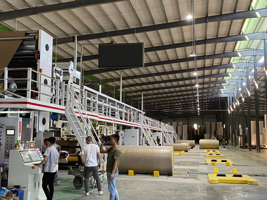 45KW κουτί από χαρτόνι PLC που κάνει τη υψηλή ταχύτητα μηχανών