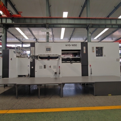 11kw PLC Control ακριβής υψηλής ταχύτητας Min 8mm κυματοειδής χαρτόνι πεθαίνει κόψιμο