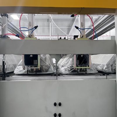 Γραμμή Παραγωγής Διπλού Επικαλυμμένου Χαρτονιού 5 Στρώσεων Οικονομική Ταχύτητα 120-180m/min Πνευματική Πλάκα Πίεσης 7 Ομάδων για Συσκευασία