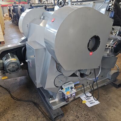 Ηλεκτρική πλάκα αναρρόφησης φρένο συμπλέκτης κυματοειδής χαρτόνι κόπτης πετσέτας που λειτουργεί με 20 χτυπήματα ανά λεπτό για λύσεις συσκευασίας