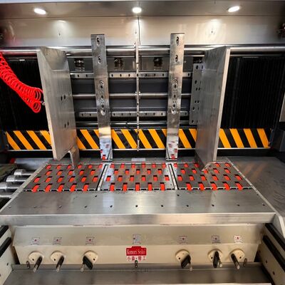 Μηχανή εκτύπωσης κυματοειδούς χαρτονιού Flexographic Double Slotter Rotary Die Cutter