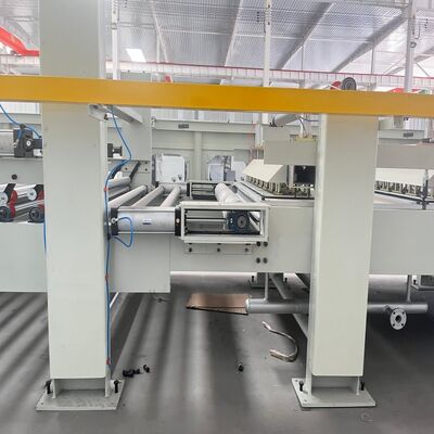 Δύο πλευρές για βαριά κυλίνδρους πίεσης σε γραμμή παραγωγής κυματοειδούς χαρτονιού