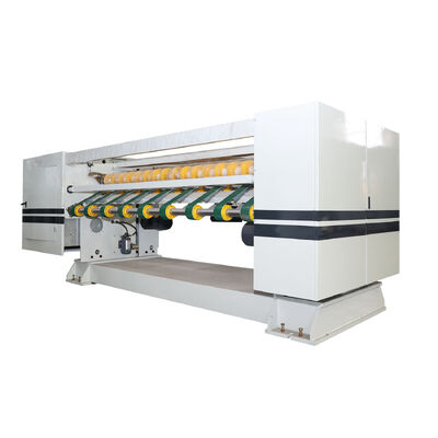 Κύρια κίνηση Servo Motor 22 KW κυματοειδής γραμμή παραγωγής χαρτονιού NC μηχανή κοπής με ακρίβεια κοπής ±1mm Για την παραγωγή