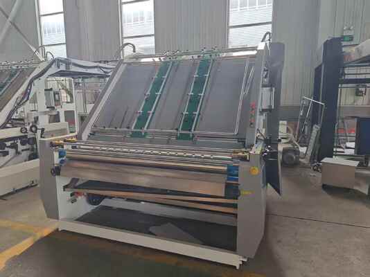 Μεγάλη ταχύτητα 100pcs/min αυτόματο φλάουτο laminator με 1600x1250mm Μέγεθος και σύστημα ελέγχου PLC